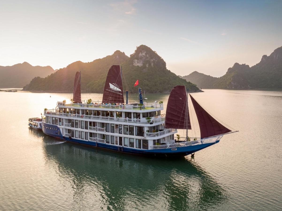 Hôtel Le Journey Luxury Cruise à Hạ Long Extérieur photo